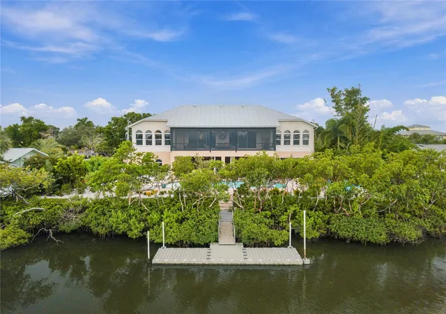 Photo 3 of Single family home for sale at 908 Bayshore Dr, Terra Ceia, FL 34250 | MLS# A4708345 | Listing updated on 2026-10-10