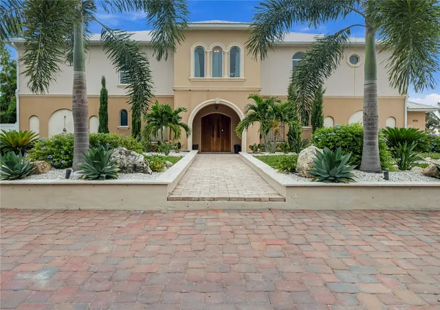 Photo 4 of Single family home for sale at 908 Bayshore Dr, Terra Ceia, FL 34250 | MLS# A4708345 | Listing updated on 2026-10-10