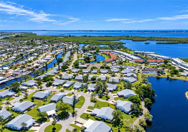 Photo 2 of Condo for sale at 9416 Concord Cir, Bradenton, FL 34210 | MLS# A4708347 | Listing updated on 2026-10-06