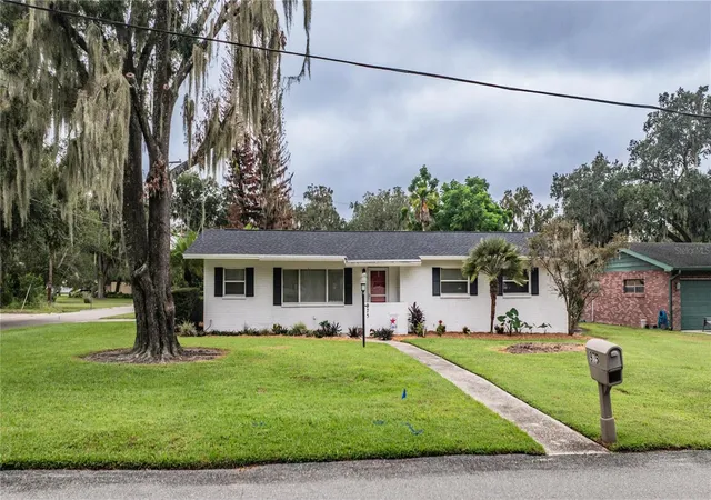 Photo 1 of Single family home for sale at 975 E Mann Rd, Bartow, FL 33830 | MLS# L4965525 | Listing updated on 2026-10-13