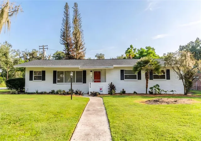 Photo 1 of Single family home for sale at 975 E Mann Rd, Bartow, FL 33830 | MLS# L4965525 | Listing updated on 2026-10-13