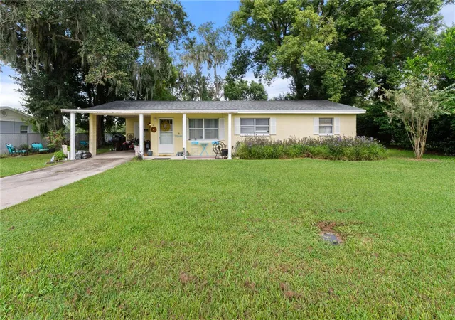 Photo 1 of Single family home for sale at 1572 Churchill Ct, Lakeland, FL 33801 | MLS# P4940062 | Listing updated on 2026-10-07