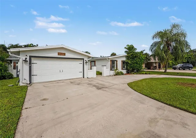 Photo 1 of Single family home for sale at 3936 E Eden Roc Cir #1, Tampa, FL 33634 | MLS# TB8554548 | Listing updated on 2026-10-03