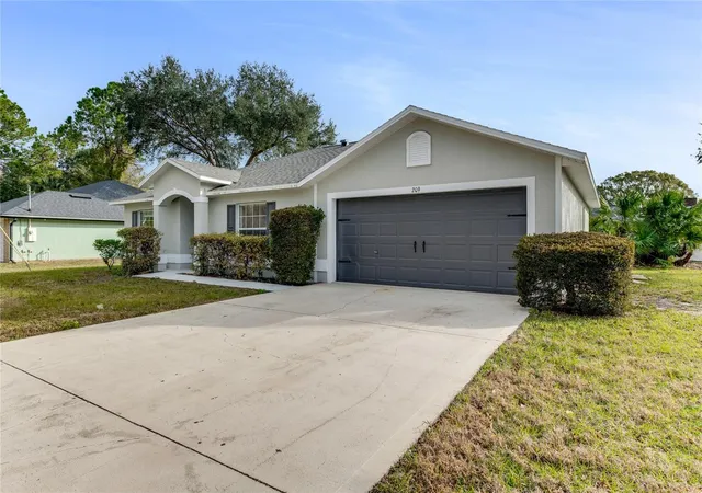 Photo 2 of Single family home for sale at 209 Parkview Dr, Palm Coast, FL 32164 | MLS# FC321882 | Listing updated on 2026-10-03