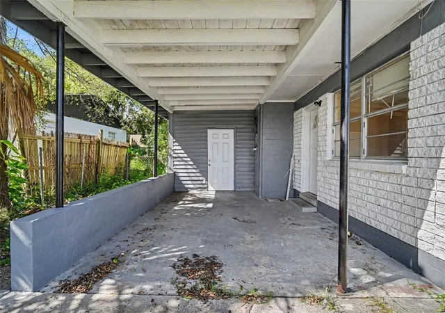 Photo 1 of Single family home for sale at 508 S Caroline St, Daytona Beach, FL 32114 | MLS# TB8554552 | Listing updated on 2026-10-03