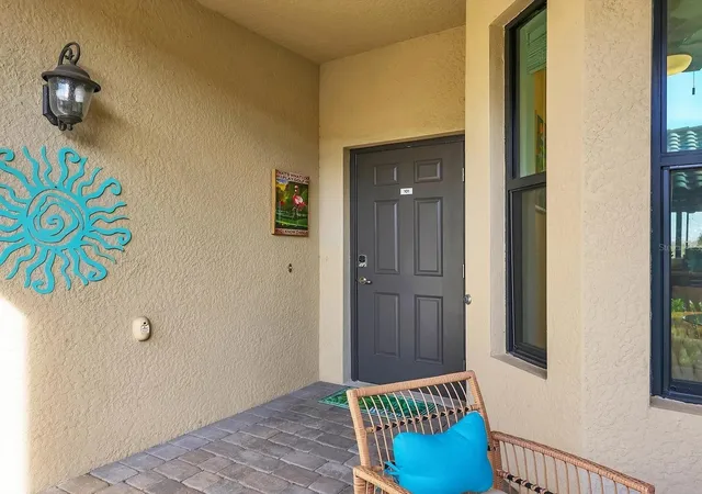 Photo 3 of Condo for sale at 5558 Palmer Cir #101, Bradenton, FL 34211 | MLS# A4708357 | Listing updated on 2026-10-05