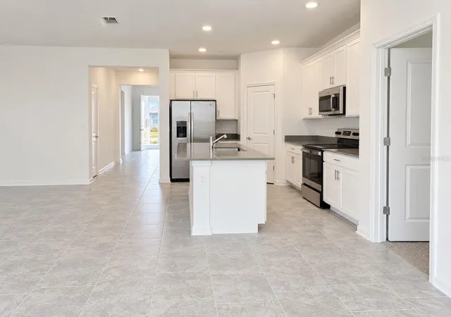 Photo 3 of Single family home for sale at 148 Aces High Ln, Davenport, FL 33896 | MLS# O6446962 | Listing updated on 2026-10-18