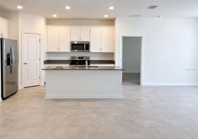 Photo 4 of Single family home for sale at 148 Aces High Ln, Davenport, FL 33896 | MLS# O6446962 | Listing updated on 2026-10-18