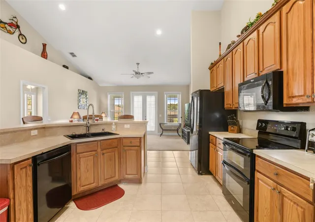 Photo 2 of Single family home for sale at 730 Country Walk Cvs, Eagle Lake, FL 33839 | MLS# O6446963 | Listing updated on 2026-10-08