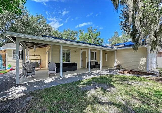 Photo 3 of Single family home for sale at 5107 Woodlawn Cir W, Palmetto, FL 34221 | MLS# A4708360 | Listing updated on 2026-10-03