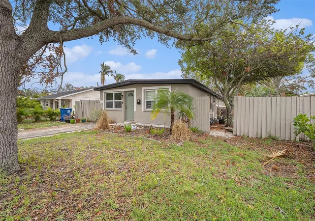 Photo 1 of Sale Pending at 1866 Oregon Ave Ne, Saint Petersburg, FL 33703 | MLS# TB8554558 | Listing updated on 2026-10-07