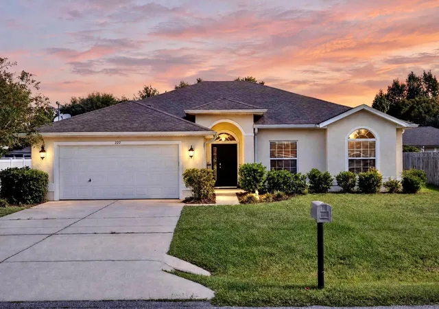 Photo 1 of Single family home for sale at 222 Bird Of Paradise Dr, Palm Coast, FL 32137 | MLS# V4951643 | Listing updated on 2026-10-24