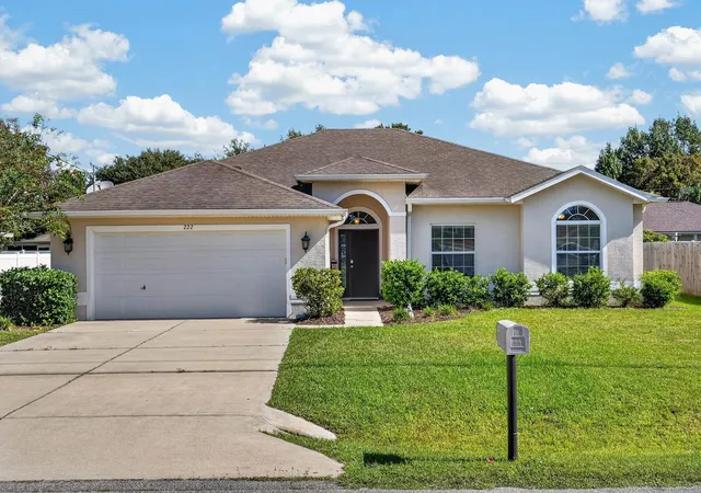 Photo 2 of Single family home for sale at 222 Bird Of Paradise Dr, Palm Coast, FL 32137 | MLS# V4951643 | Listing updated on 2026-10-24