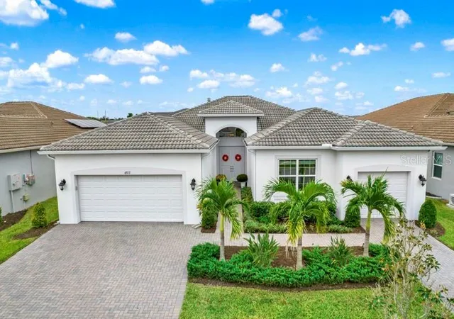 Single family home for sale at 4923 Pamplona Ct, WIMAUMA, FL 33598 | MLS# TB8554563