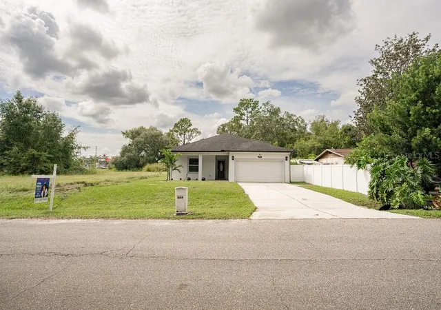 Photo 3 of Single family home for sale at 1846 Knight Ave, Orlando, FL 32826 | MLS# S5158806 | Listing updated on 2026-10-07