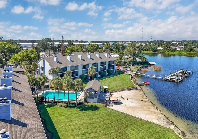 Condo for sale at 4113 Fairview Vista Point #311, ORLANDO, FL 32804 | MLS# FC321887