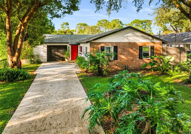 Single family home for sale at 329 Tangerine St, ALTAMONTE SPRINGS, FL 32701 | MLS# O6446978