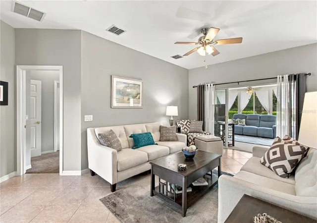 Photo 4 of Single family home for sale at 124 Ventana Dr, Kissimmee, FL 34759 | MLS# S5158809 | Listing updated on 2026-10-05