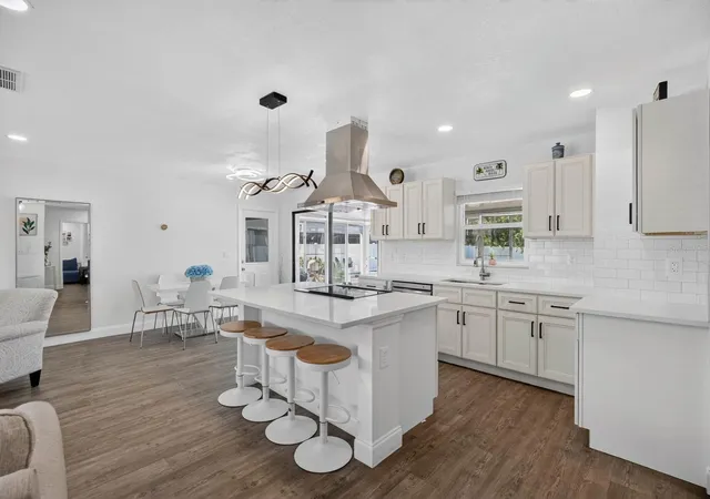 Photo 4 of Single family home for sale at 11 Ferris Ln, Palm Coast, FL 32137 | MLS# V4951644 | Listing updated on 2026-10-03