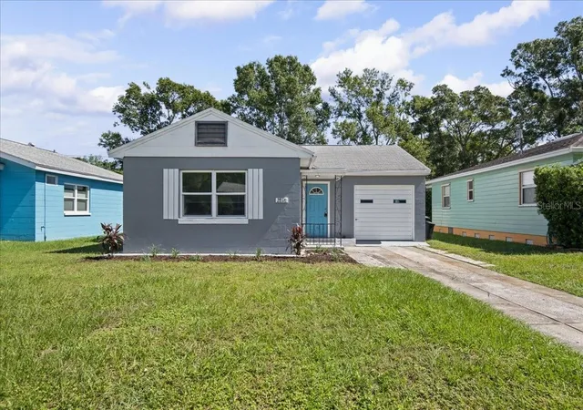 Single family home for sale at 2818 Upton St S, GULFPORT, FL 33711 | MLS# TB8554576