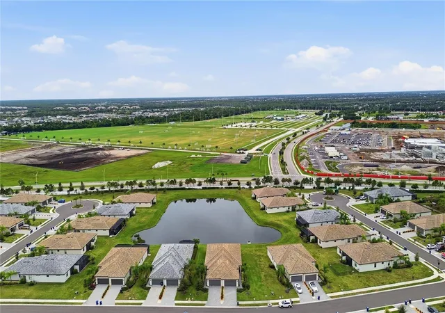 Photo 3 of Single family home for sale at 15606 Sunny Day Dr, Bradenton, FL 34211 | MLS# A4708372 | Listing updated on 2026-10-05