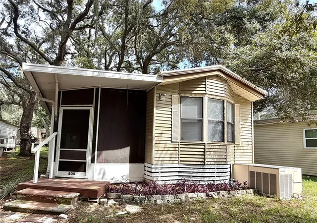 Photo 1 of Manufactured home for sale at 3000 Clarcona Rd #605, Apopka, FL 32703 | MLS# O6446983 | Listing updated on 2026-10-07