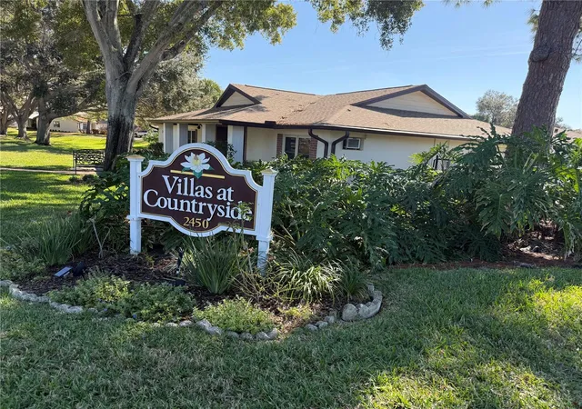 Photo 1 of Condo for sale at 2452 Enterprise Rd #29, Clearwater, FL 33763 | MLS# G5118584 | Listing updated on 2026-10-06