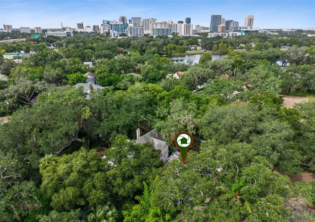 Photo 2 of Single family home for sale at 215 S Lawsona Blvd, Orlando, FL 32801 | MLS# O6446989 | Listing updated on 2026-10-09