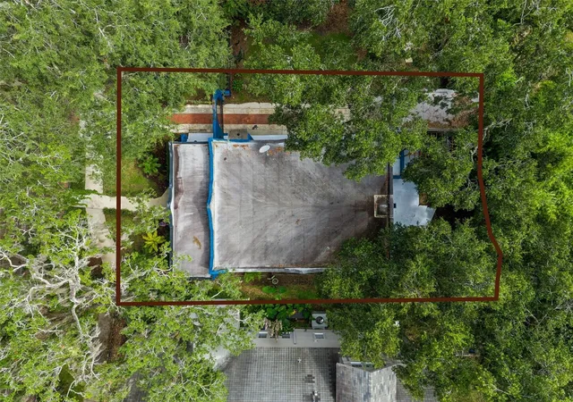 Photo 3 of Single family home for sale at 215 S Lawsona Blvd, Orlando, FL 32801 | MLS# O6446989 | Listing updated on 2026-10-09