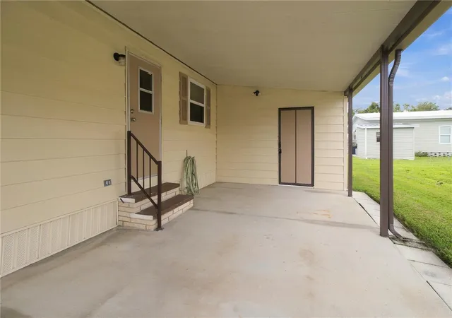 Photo 4 of Manufactured home for sale at 3411 Judith Dr, Ellenton, FL 34222 | MLS# A4708377 | Listing updated on 2026-10-06