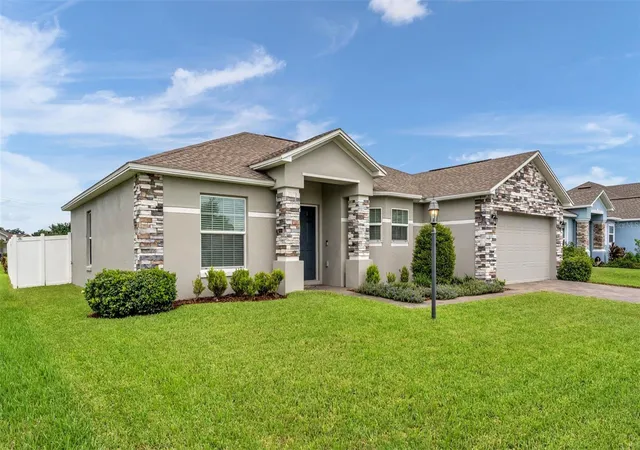 Photo 2 of Single family home for sale at 314 Lake Mariana Way, Auburndale, FL 33823 | MLS# L4965527 | Listing updated on 2026-10-03