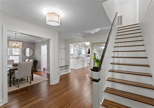Photo 1 of Single family home for sale at 416 19th Avenue NE, Saint Petersburg, FL 33704 | MLS# TB8554589 | Listing updated on 2026-10-09