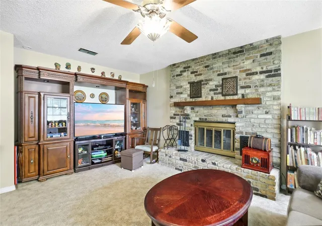 Photo 3 of Single family home for sale at 1424 Wyoming Ave, Saint Cloud, FL 34769 | MLS# S5158812 | Listing updated on 2026-10-04