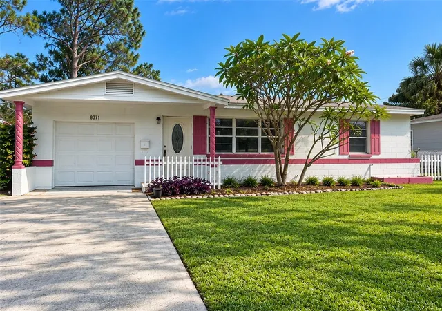 Single family home for sale at 8371 55th Way, PINELLAS PARK, FL 33781 | MLS# TB8554591