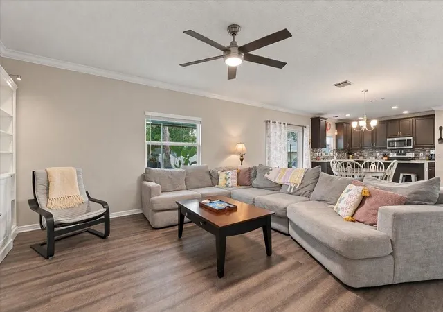 Photo 3 of Single family home for sale at 724 Pataches Pl, Groveland, FL 34736 | MLS# S5158816 | Listing updated on 2026-10-07