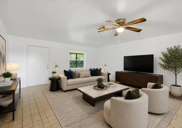 Photo 1 of Single family home for sale at 20145 SE Highway 42, Umatilla, FL 32784 | MLS# O6446998 | Listing updated on 2026-10-04