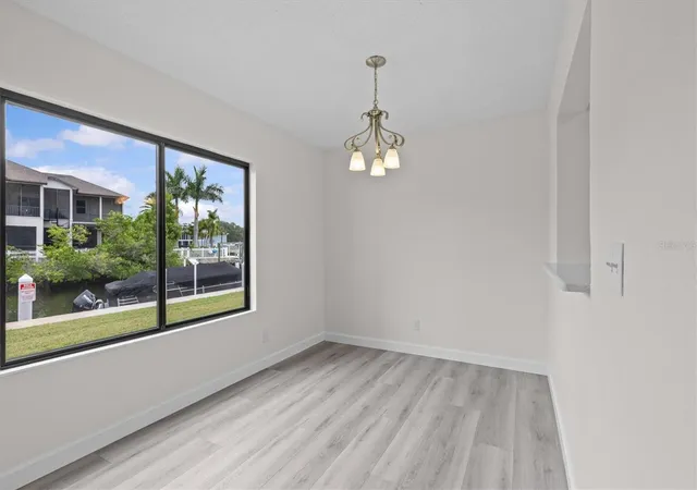Listing Photo 4 - Condo for sale in building located at 381 Moorings Cvs Dr, TARPON SPRINGS, FL 34689 - Unit #9B