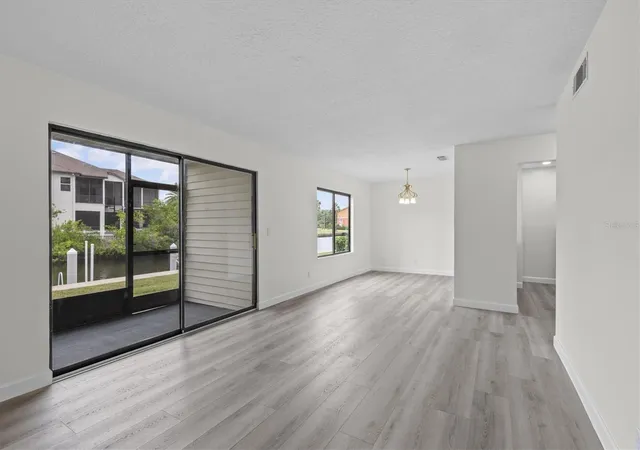 Listing Photo 5 - Condo for sale in building located at 381 Moorings Cvs Dr, TARPON SPRINGS, FL 34689 - Unit #9B
