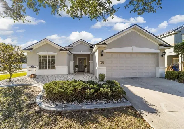Single family home for sale at 4098 SW 47th Court, OCALA, FL 34474 | MLS# OM733403