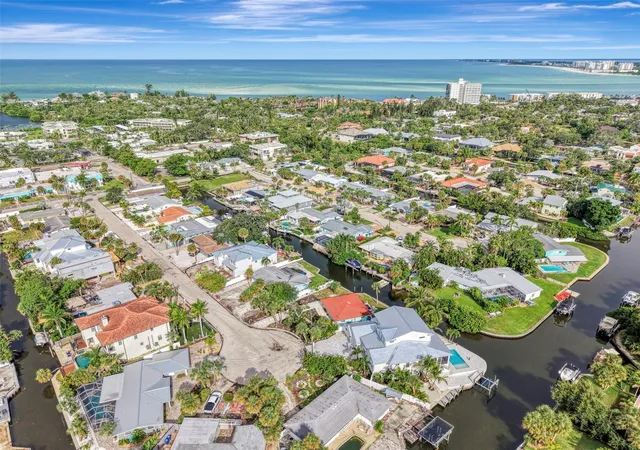Single family home for sale at 387 Avenida Milano, SARASOTA, FL 34242 | MLS# A4708379