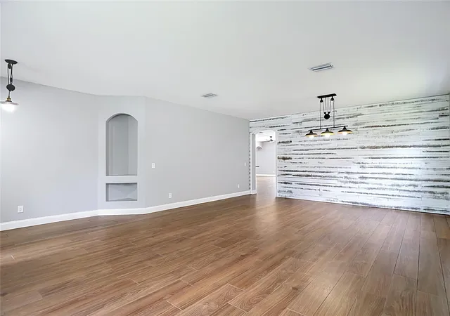 Photo 3 of Single family home for sale at 18316 Cypress Hvn Dr, Tampa, FL 33647 | MLS# TB8554600 | Listing updated on 2026-10-05