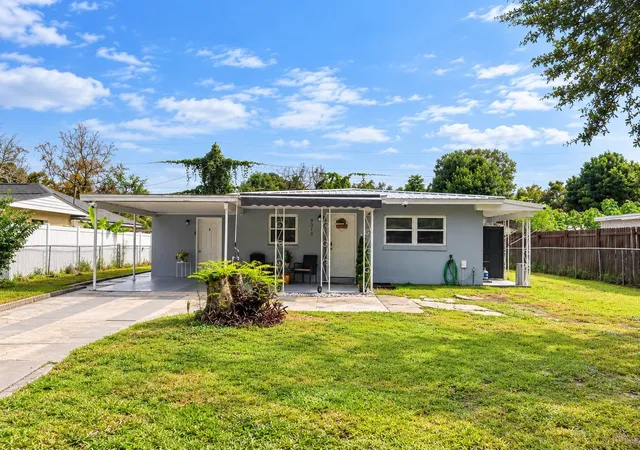 Single family home for sale at 8310 Baja Blvd, ORLANDO, FL 32817 | MLS# O6447005