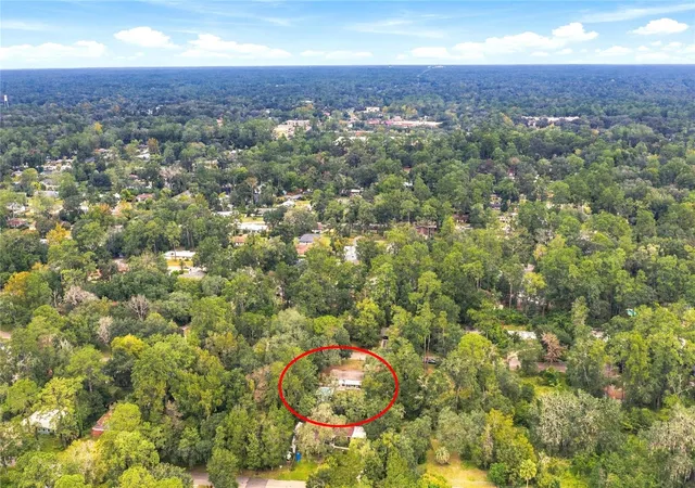 Photo 2 of Single family home for sale at 4101 Nw 14th Place, Gainesville, FL 32605 | MLS# GC543944 | Listing updated on 2026-10-06