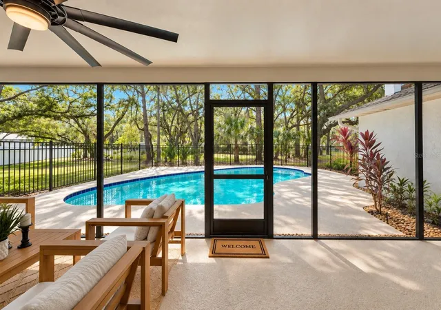 Photo 3 of Single family home for sale at 950 Waverly St, Oldsmar, FL 34677 | MLS# TB8554604 | Listing updated on 2026-10-04