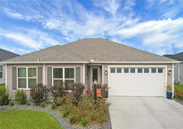 Photo 4 of Single family home for sale at 7442 Savanna Dr, The Villages, FL 34762 | MLS# G5118586 | Listing updated on 2026-10-08