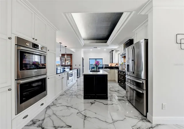 Photo 3 of Single family home for sale at 5207 Bay State Rd, Palmetto, FL 34221 | MLS# TB8554605 | Listing updated on 2026-10-05