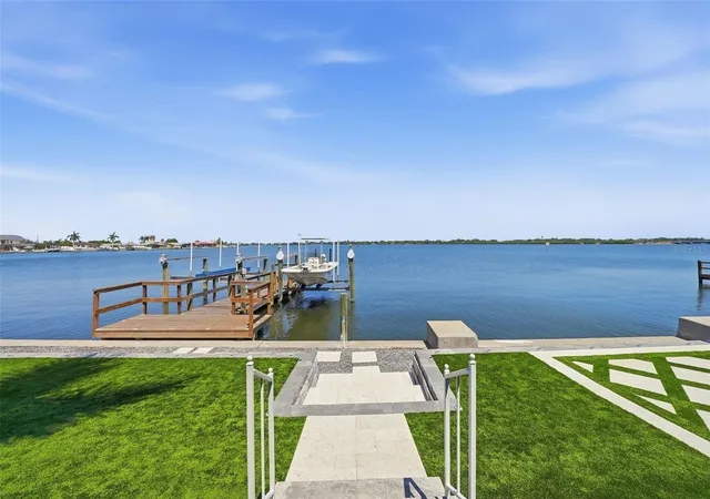 Photo 71 of Single family home for sale at 5207 Bay State Rd, PALMETTO, FL 34221 | MLS# TB8554605 | Listing updated on 2026-10-05