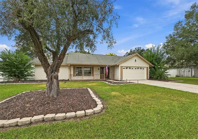 Photo 2 of Single family home for sale at 4534 Mohican Trl, Valrico, FL 33594 | MLS# TB8554607 | Listing updated on 2026-10-06