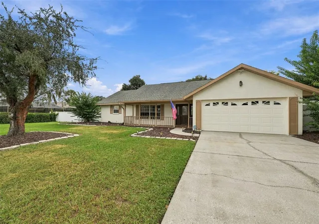 Photo 3 of Single family home for sale at 4534 Mohican Trl, Valrico, FL 33594 | MLS# TB8554607 | Listing updated on 2026-10-06