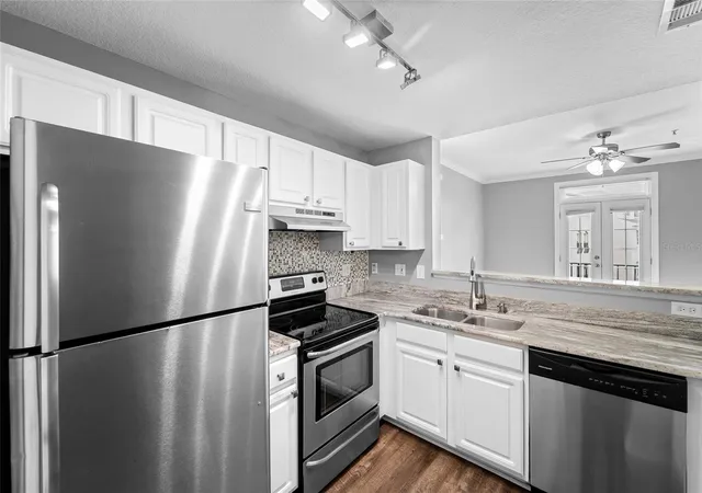 Photo 3 of Condo for sale at 501 KNIGHTS RUN AVENUE #2324, Tampa, FL 33602 | MLS# TB8554610 | Listing updated on 2026-10-08